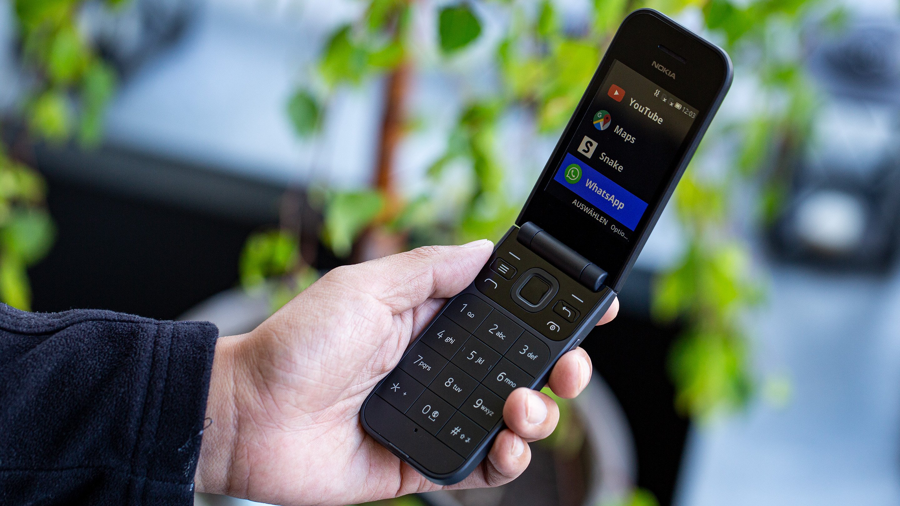 Nokia 2720
